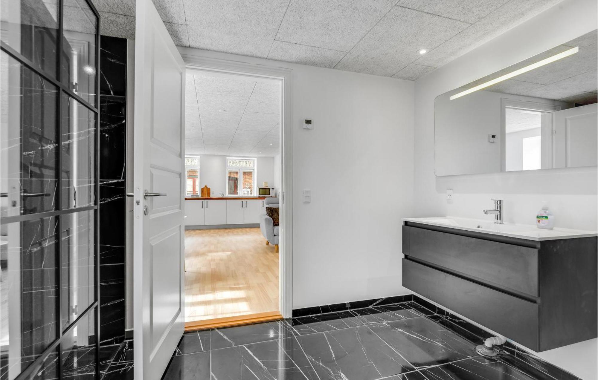Pet Friendly Home In Hojer With Kitchen Eksteriør billede