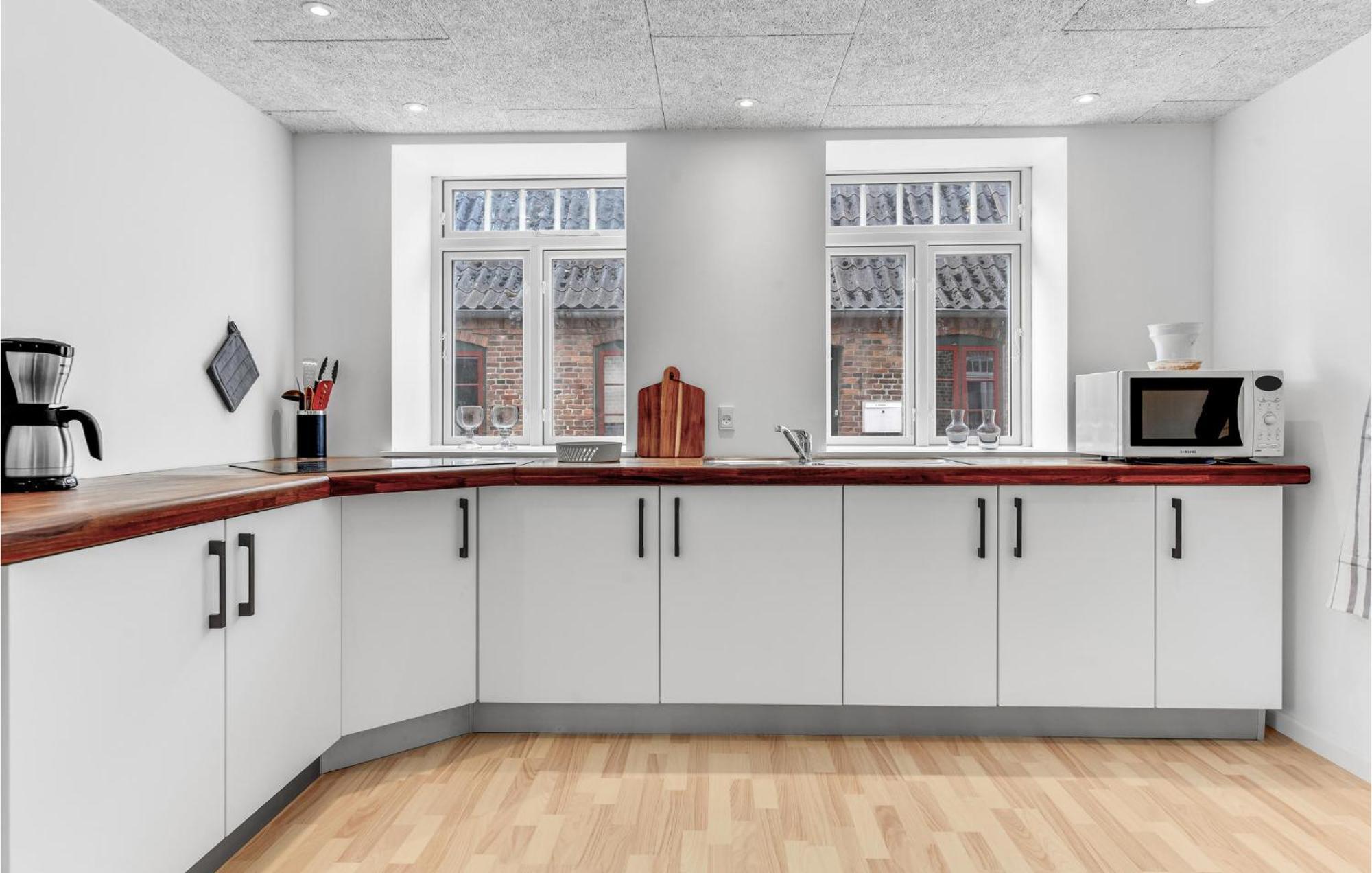 Pet Friendly Home In Hojer With Kitchen Eksteriør billede